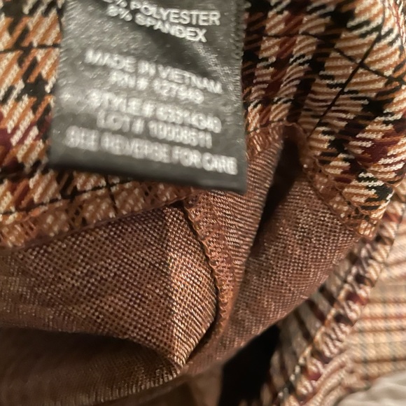 Checked brown and tan pants - Picture 2 of 7